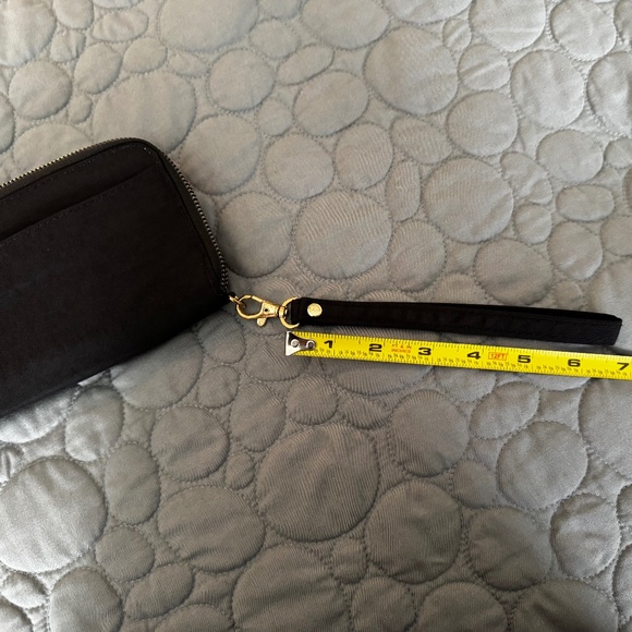 Women's Black Travelon Wristlet 8 Inches with Handle - Picture 3 of 10